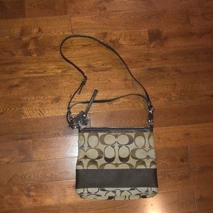 AUTHENTIC coach crossbody⚫️💅🏾✨